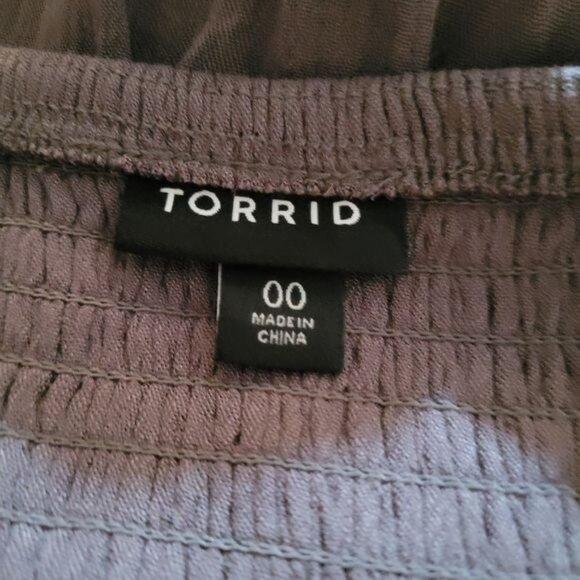 Women's Torrid Top Baby Doll Size 00 10 12 Large Gray Embroidered Floral Boho - Picture 7 of 8